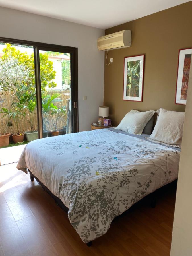 شقة Michelle'S Flat By The Sea نومْيا المظهر الخارجي الصورة